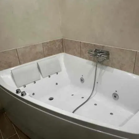 Netflix & Sky Jacuzzi Apartment Puteaux Exterior photo